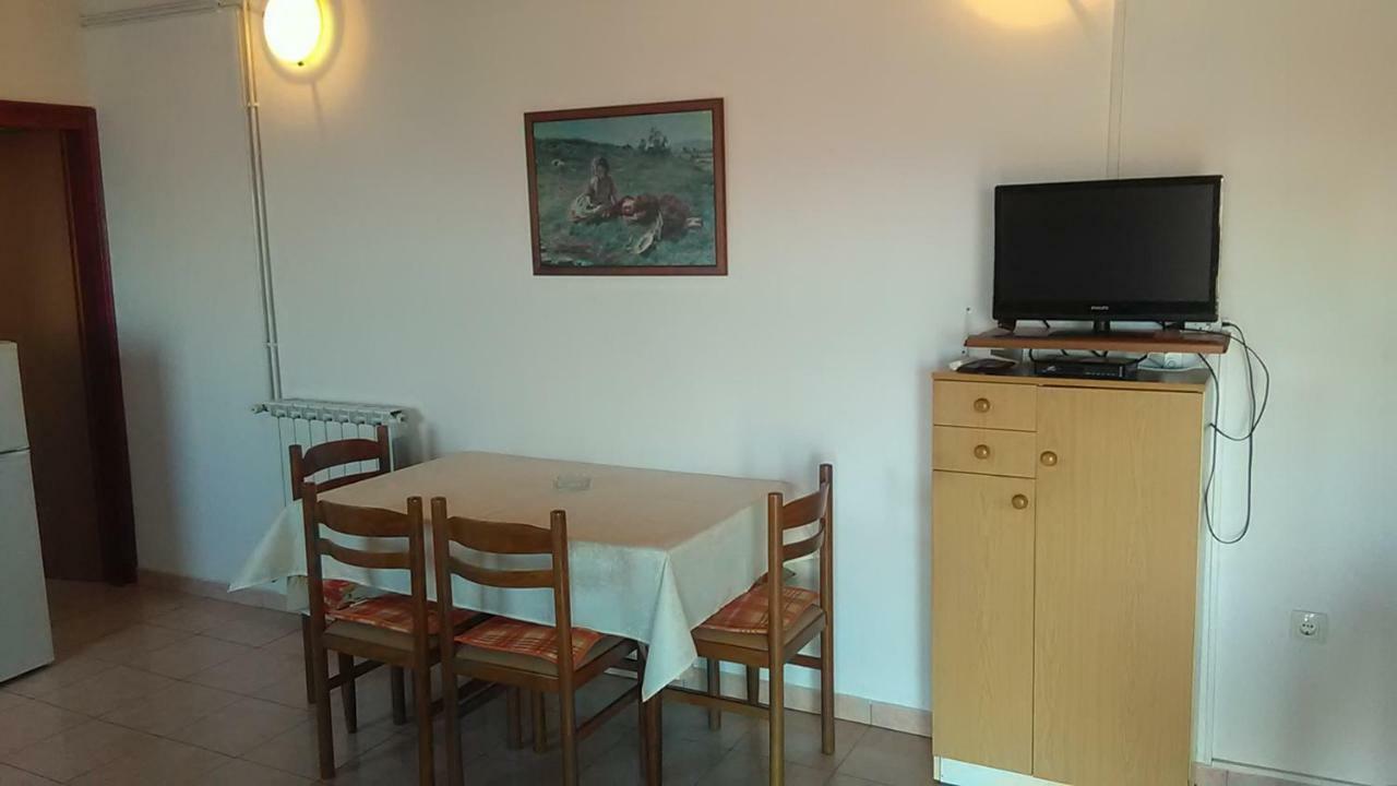 Apartment Ema